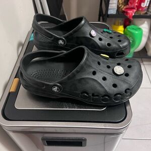 Black Leopard Print Crocks with Logo cutout on side. Women’s size 9.